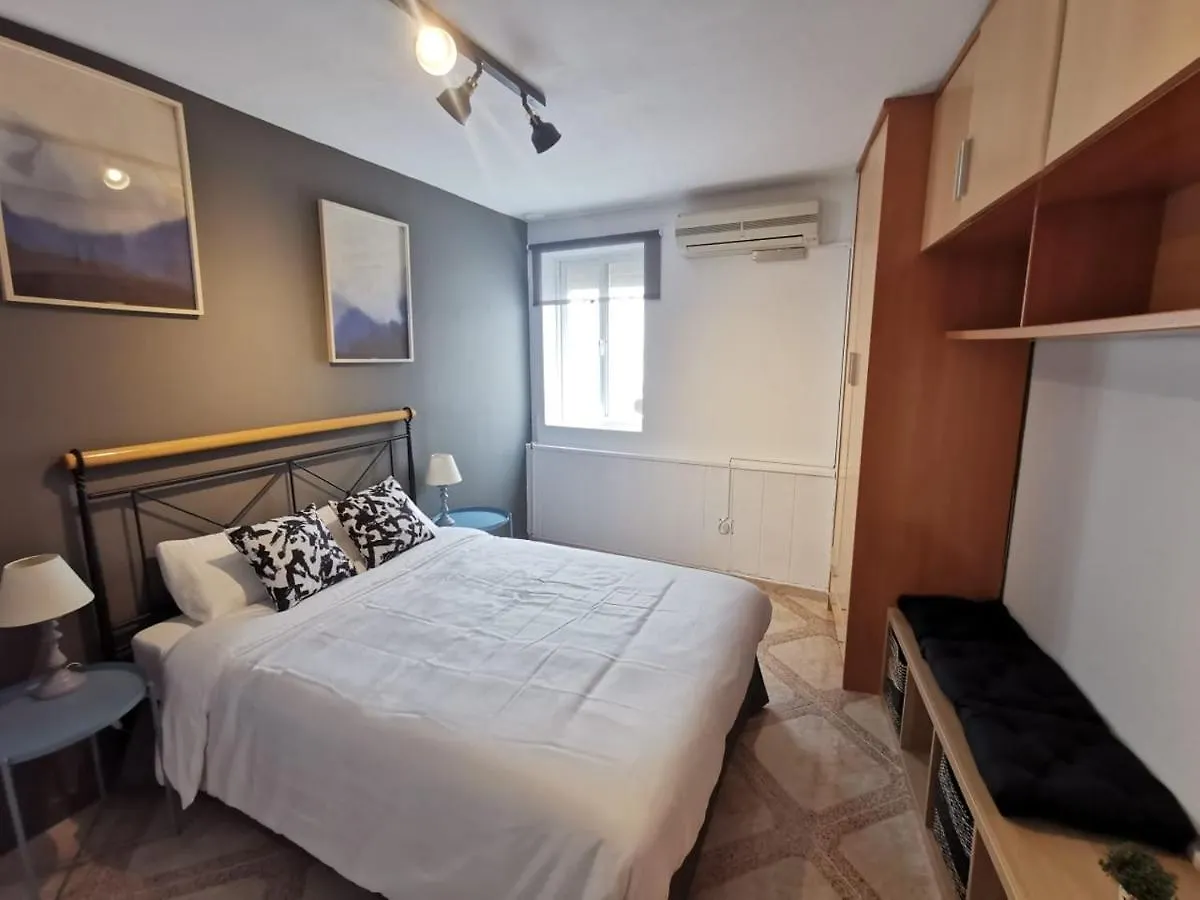 Cdz - Arteaga- Two Rooms With Queen Bed contacts